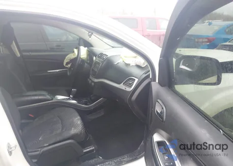 2016 Dodge Journey Sxt z USA, uszkodzony, nr VIN 3C4PDCBB9GT181082